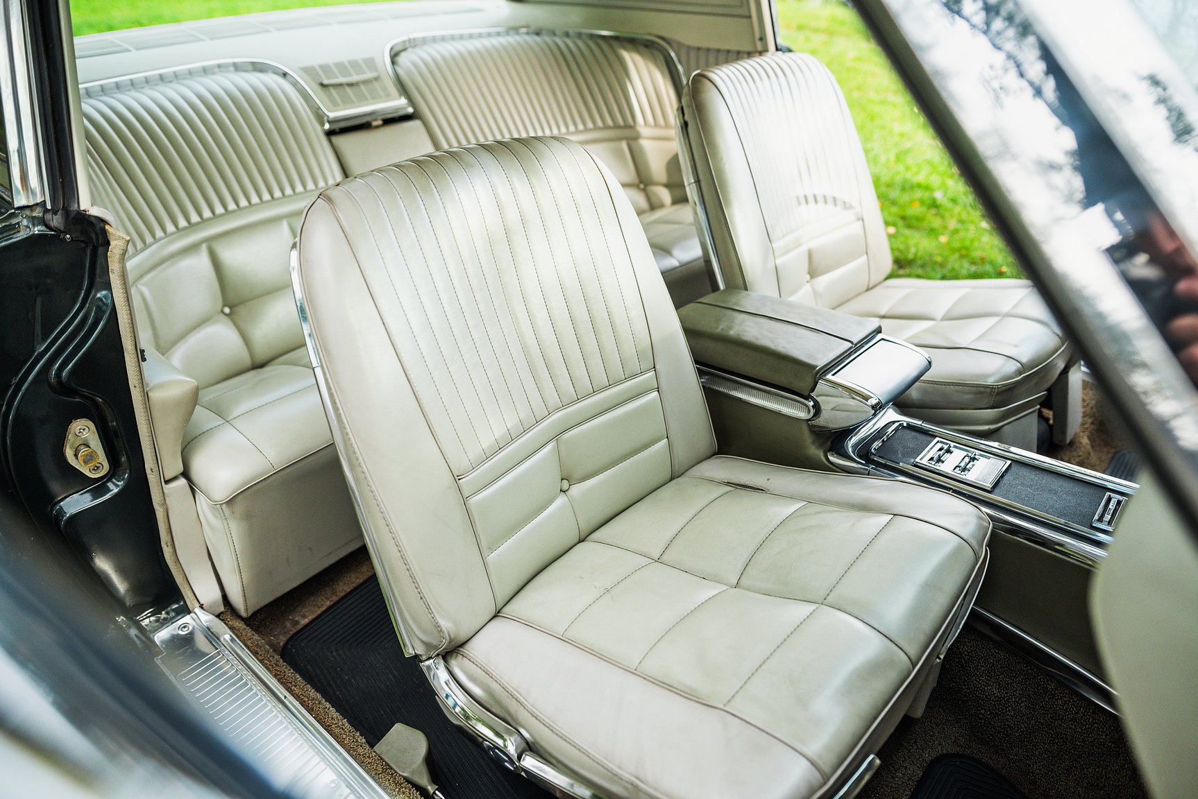 Interior image of 1966 Ford Thunderbird Town Hardtop