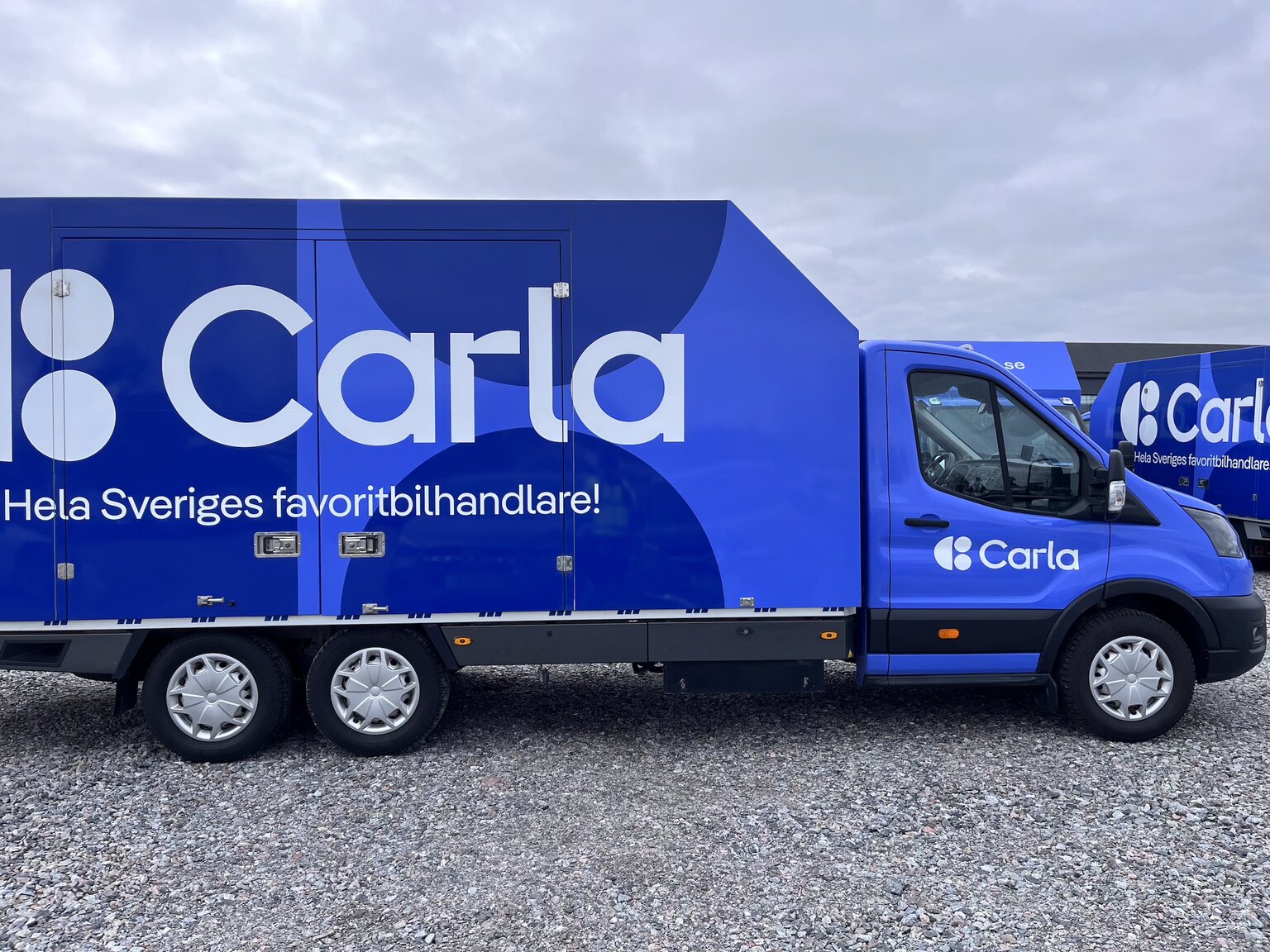 Exteriörbild på 2022 Ford Transit fordonstransport (6)