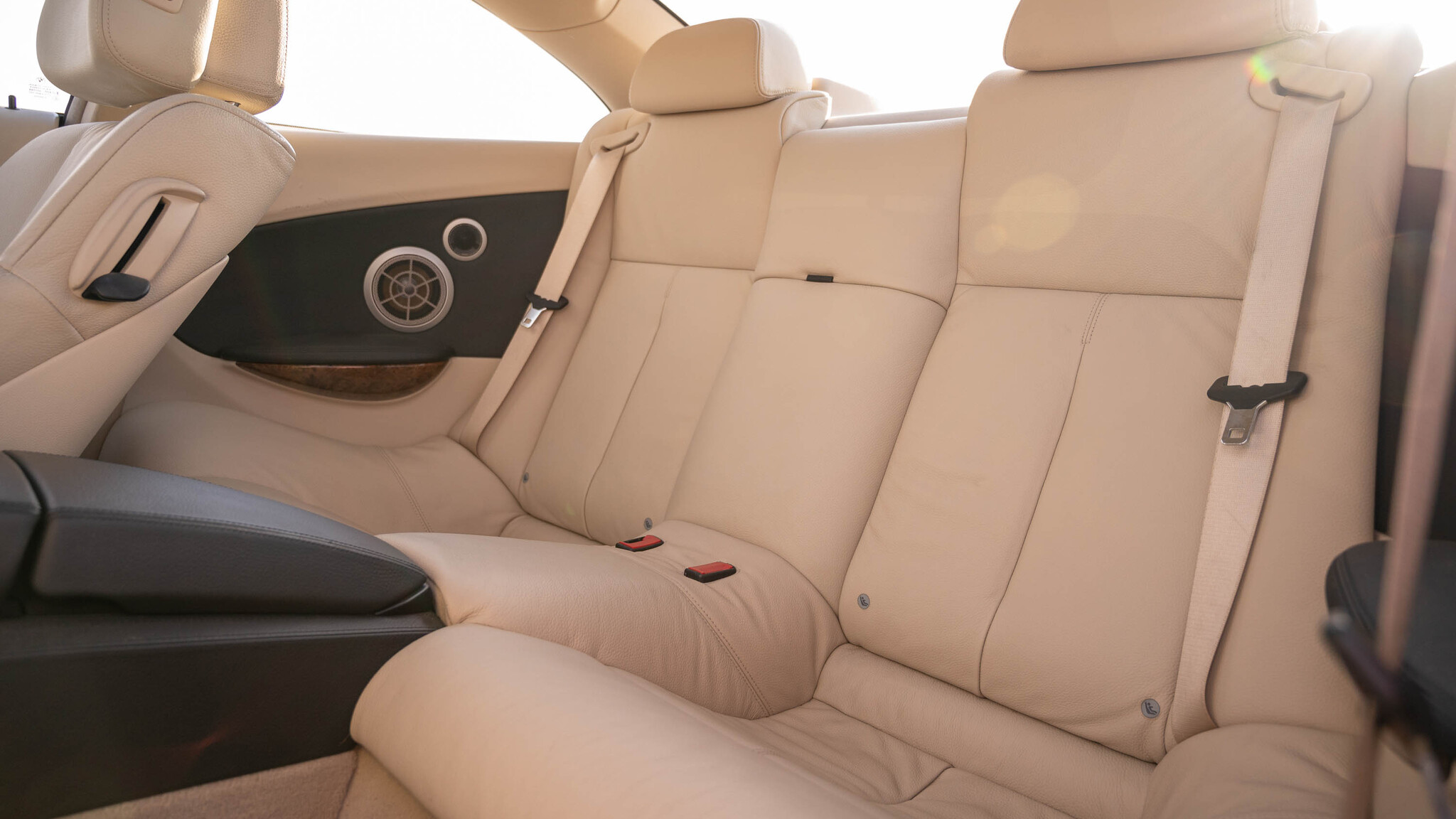 Interior image of 2008 BMW 635d  (7)