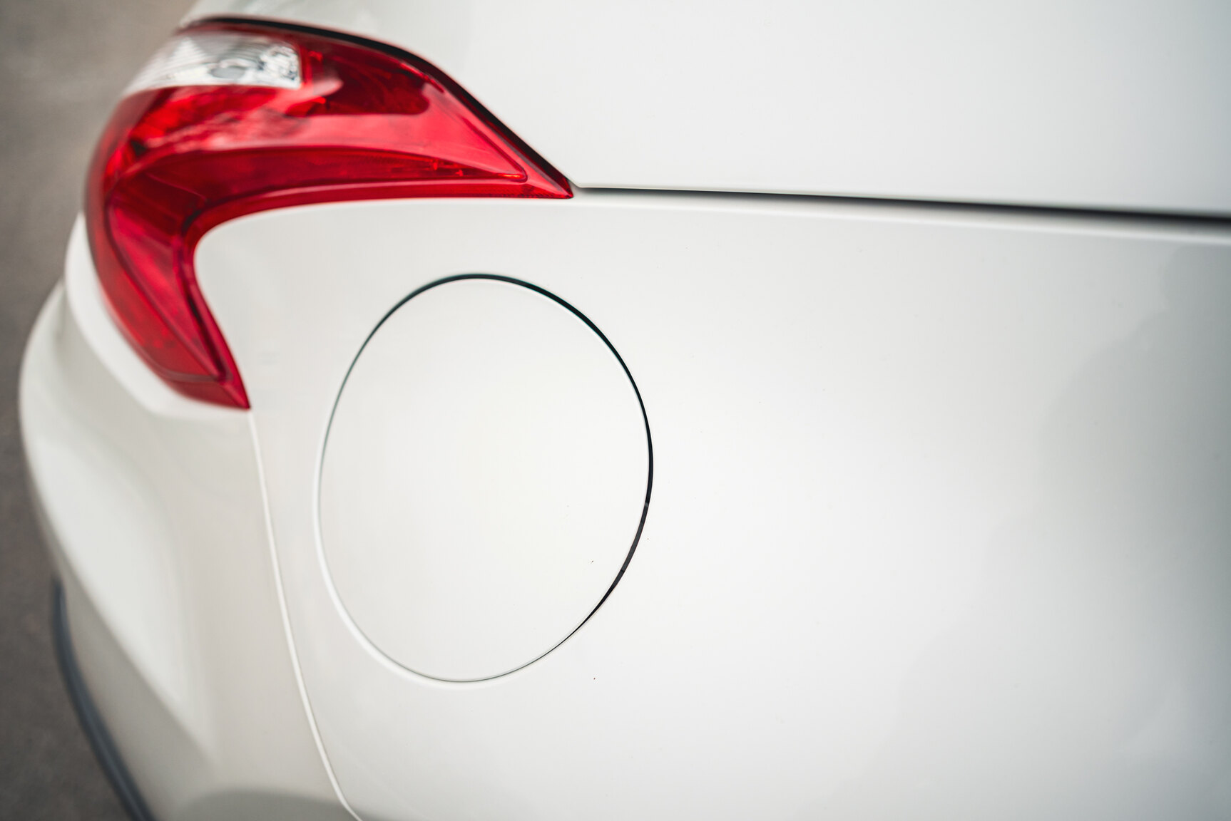 Exterior image of 2014 Nissan 370Z Nismo
