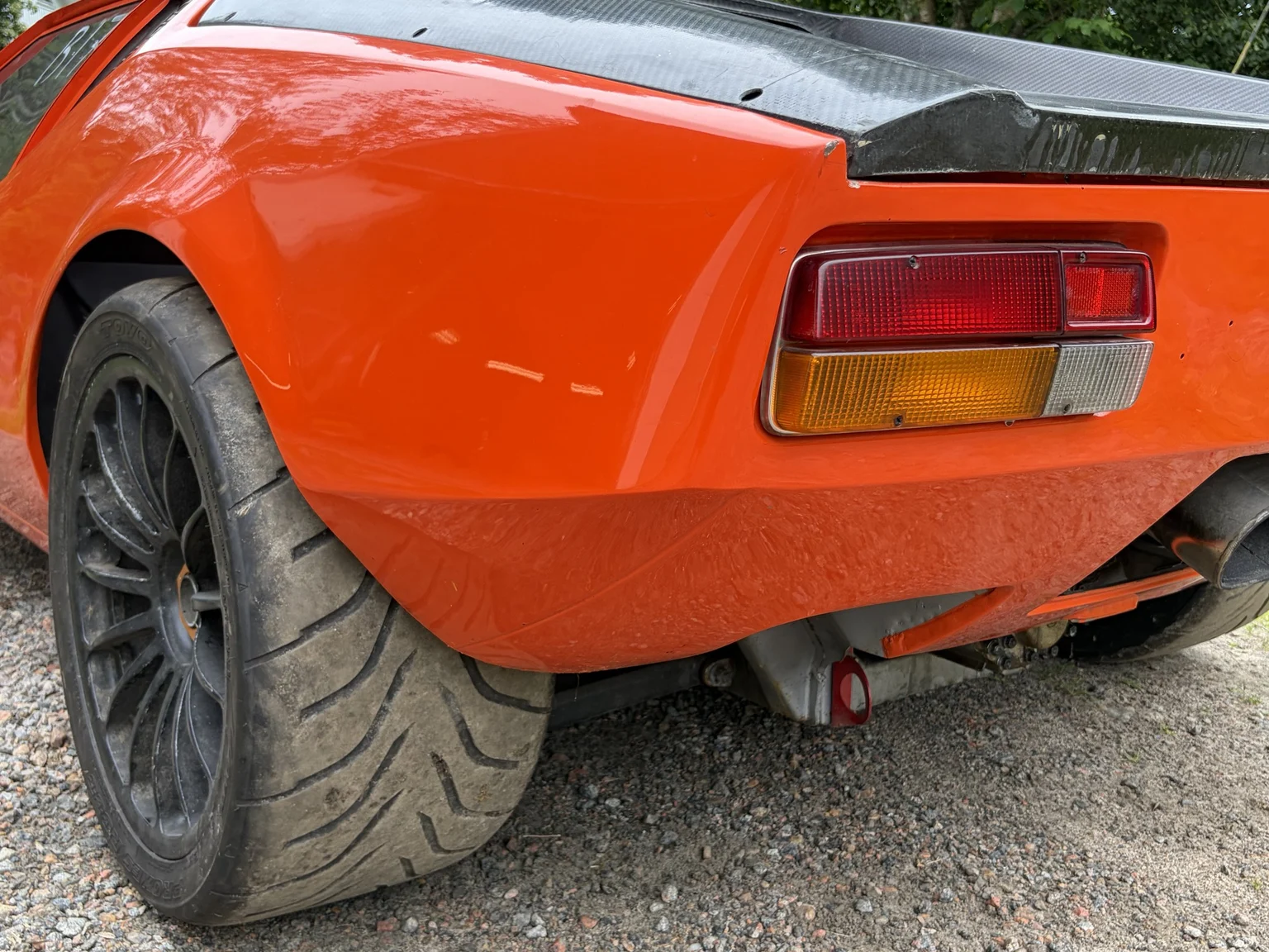 Exterior image of 1972 De Tomaso Pantera LS Restomod (58)