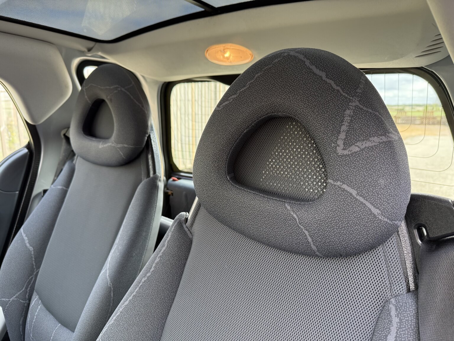 Interior image of 2005 Smart Fortwo 0.7