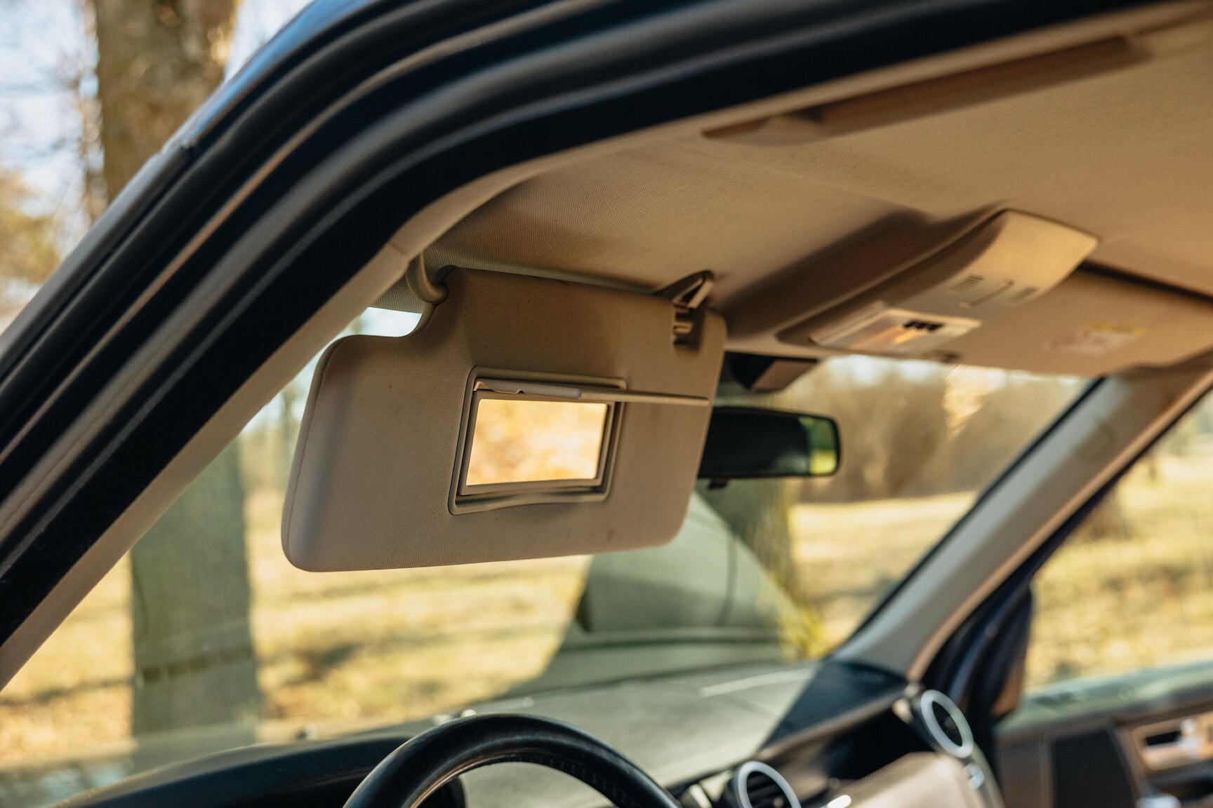 Innenraumfoto von 2015 Land Rover Discovery 3.0 TDV6