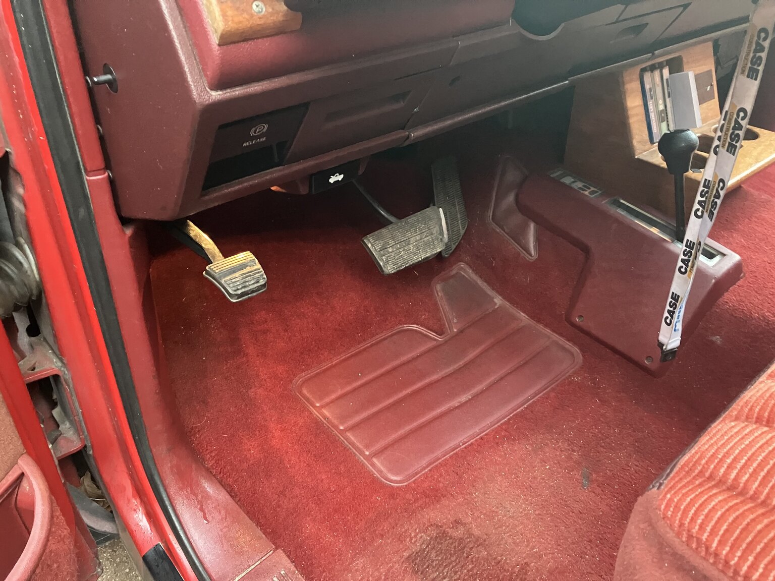 Interior image of 1991 Chevrolet K2500 Extended Cab 5.7 V8 4WD Pickup
