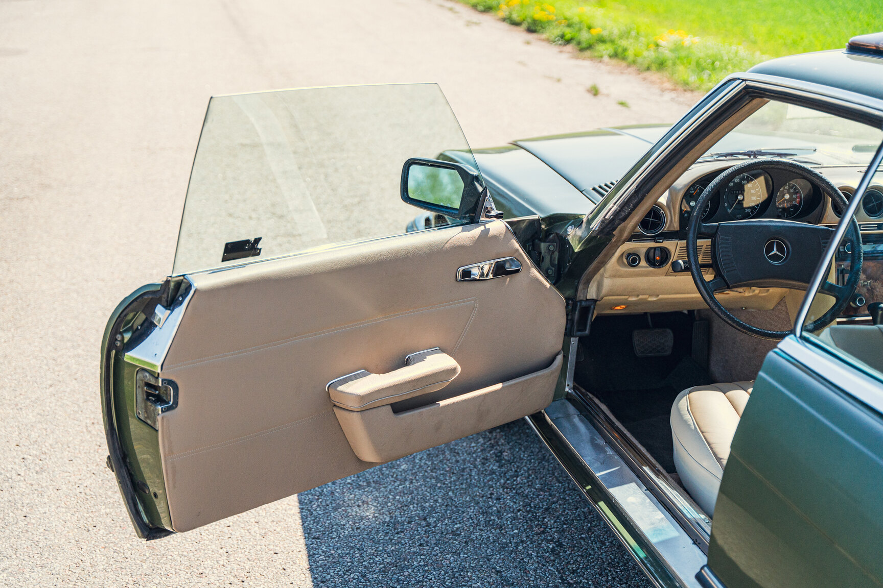 Innenraumfoto von 1976 Mercedes-Benz 450 SLC (12)