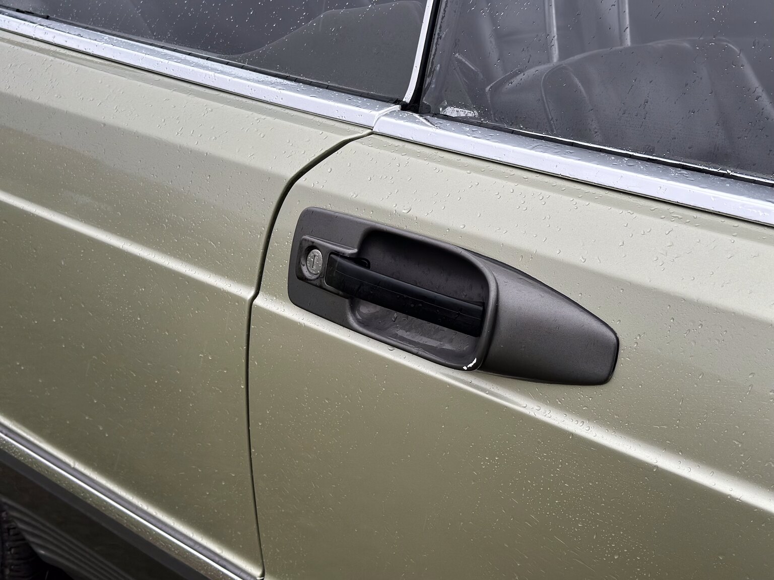 Aussenfoto 1983 Mercedes-Benz 500 SEC