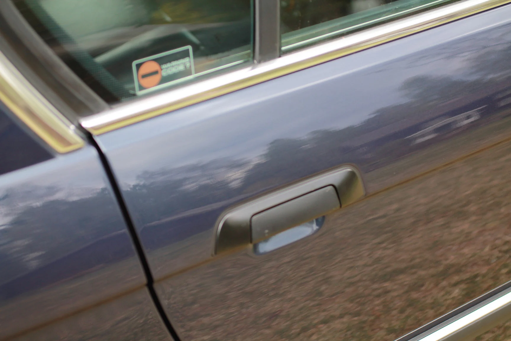 Exterior image of 1989 BMW 750iA (94)