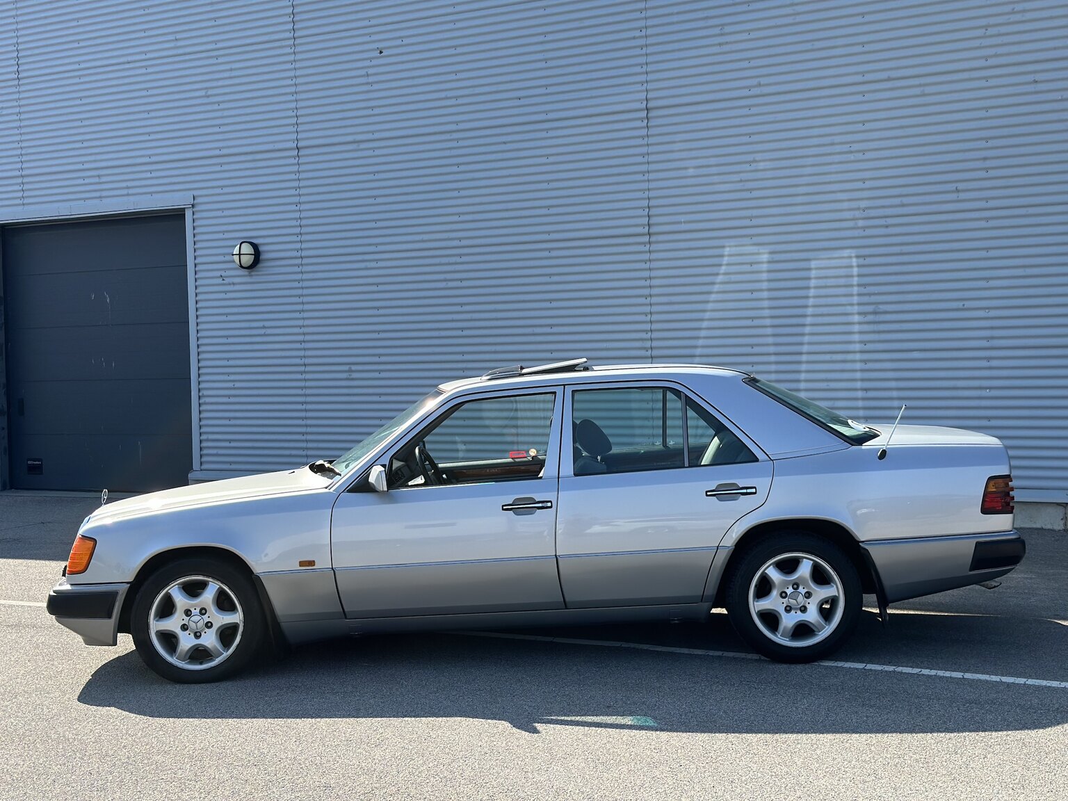 Aussenfoto 1992 Mercedes-Benz 250D