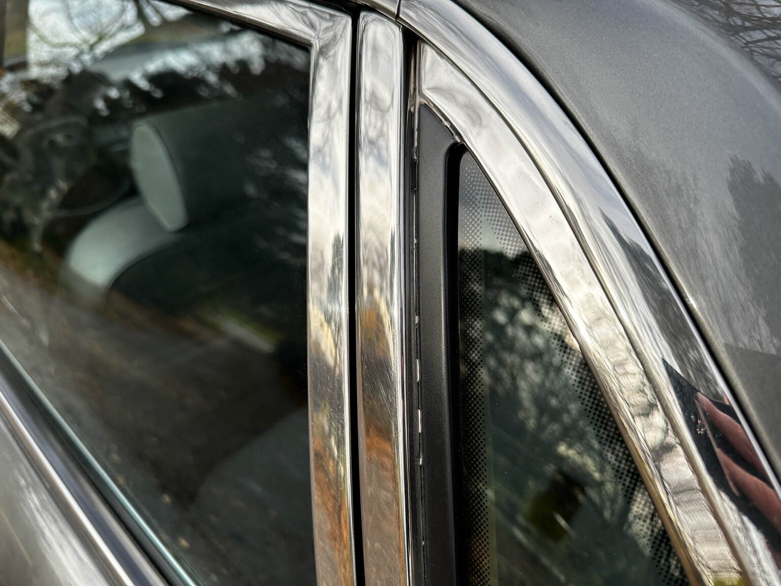 Exterior image of 1988 Jaguar XJ Sovereign
