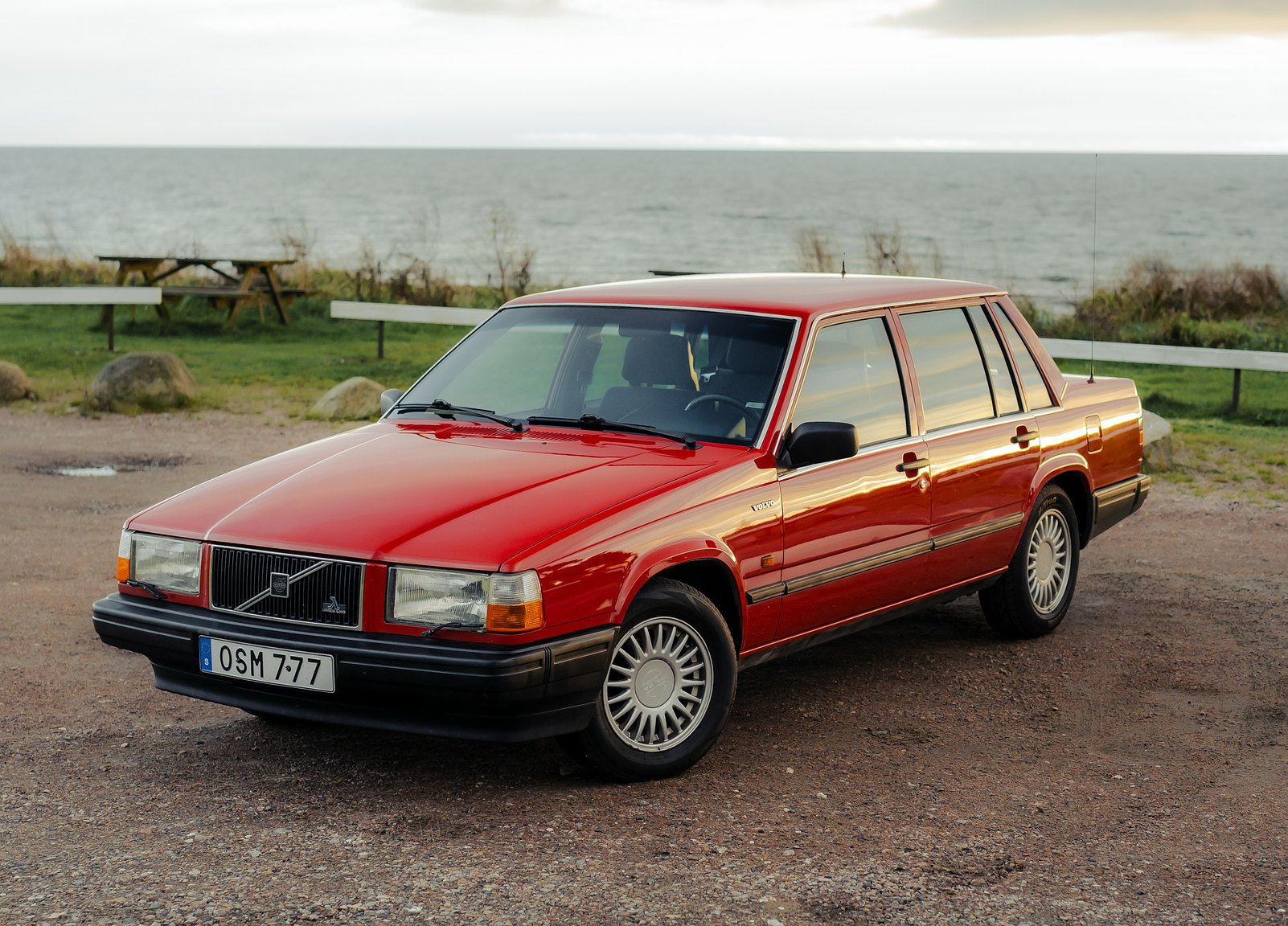Exteriörbild på 1990 Volvo 740 GL