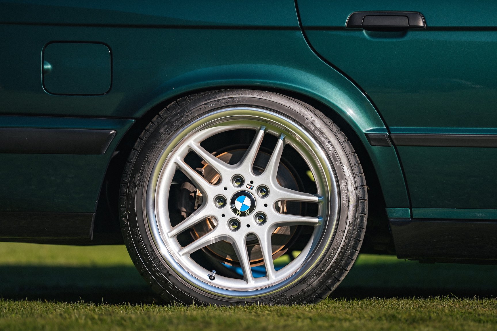 Exterior image of 1993 BMW 525 tds "No Reserve Auction"
