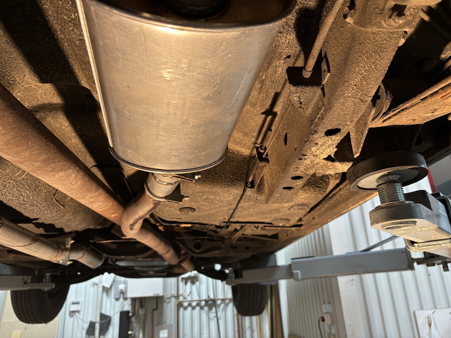 Image of 1976 Chrysler Cordoba mechanics