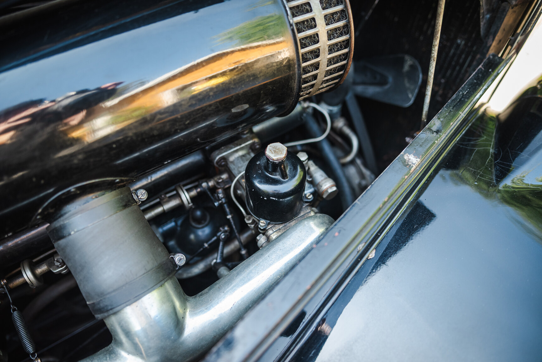 Image of 1950 Bentley 4 1/4 Litre mechanics