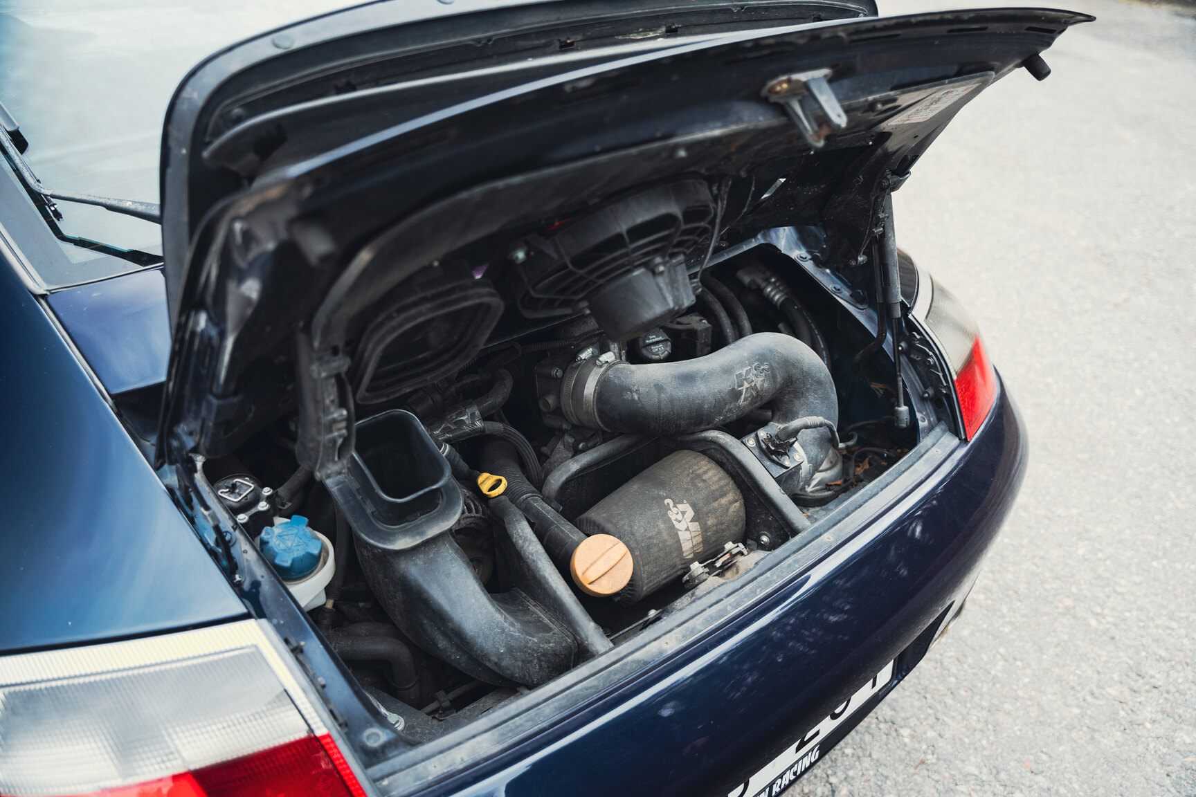 Image of 1999 Porsche 911 Carrera 4 mechanics