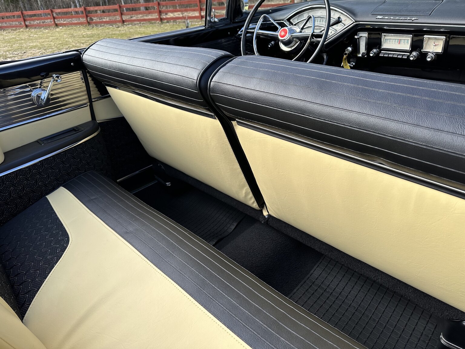 Innenraumfoto von 1955 Mercury Montclair