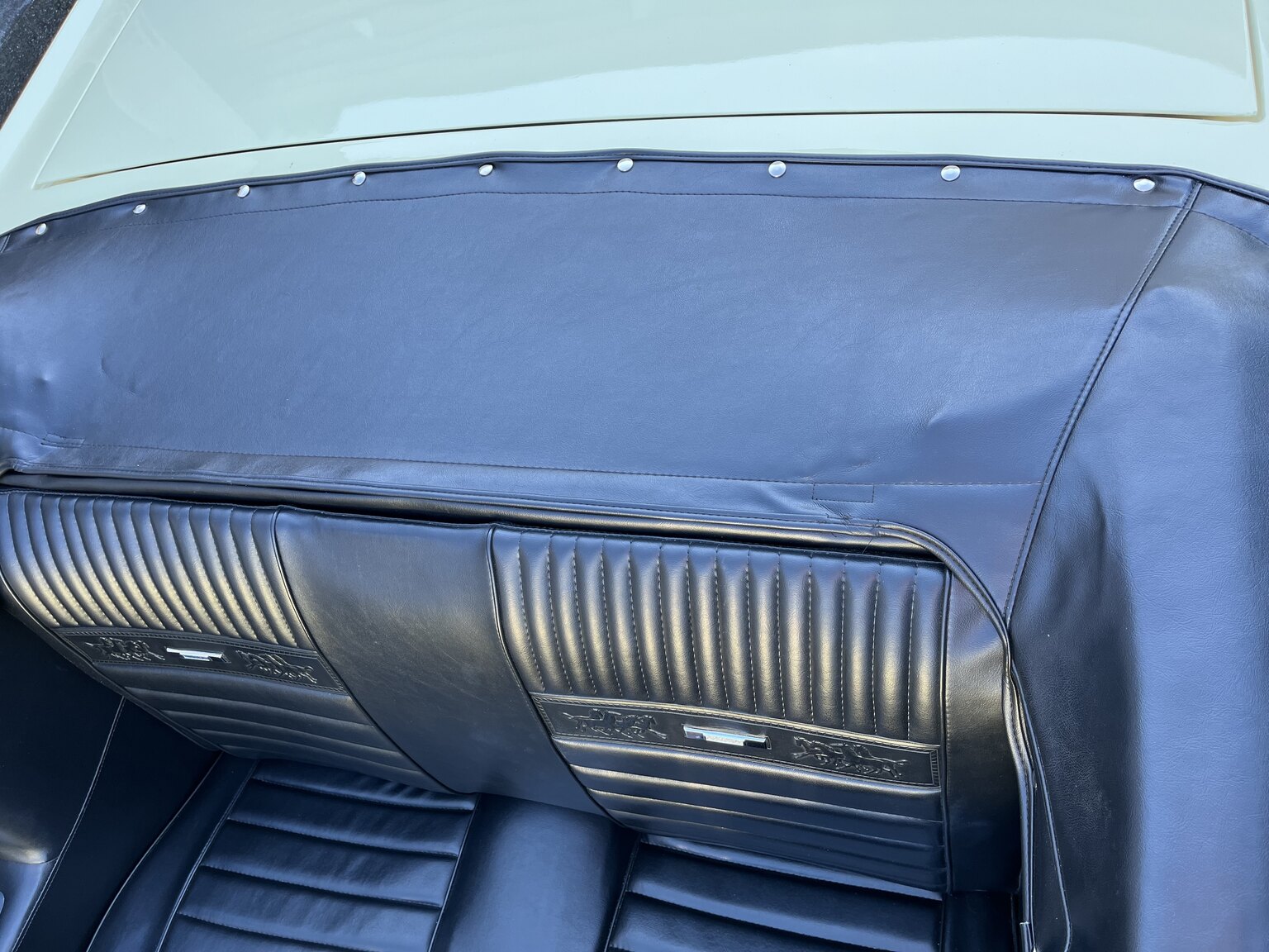 Exteriörbild på 1966 Ford Mustang Cabriolet 289cui