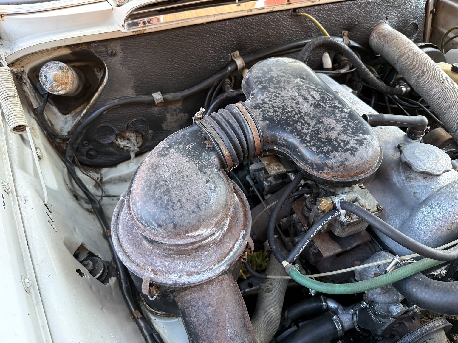 1967 Mercedes-Benz 200, Mekanik