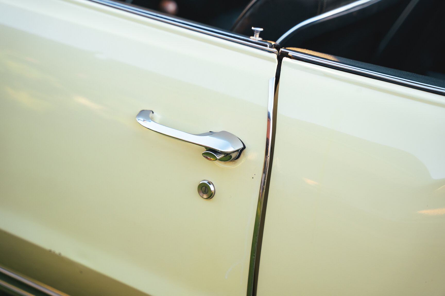 Aussenfoto 1967 Oldsmobile Cutlass Supreme Cabriolet
