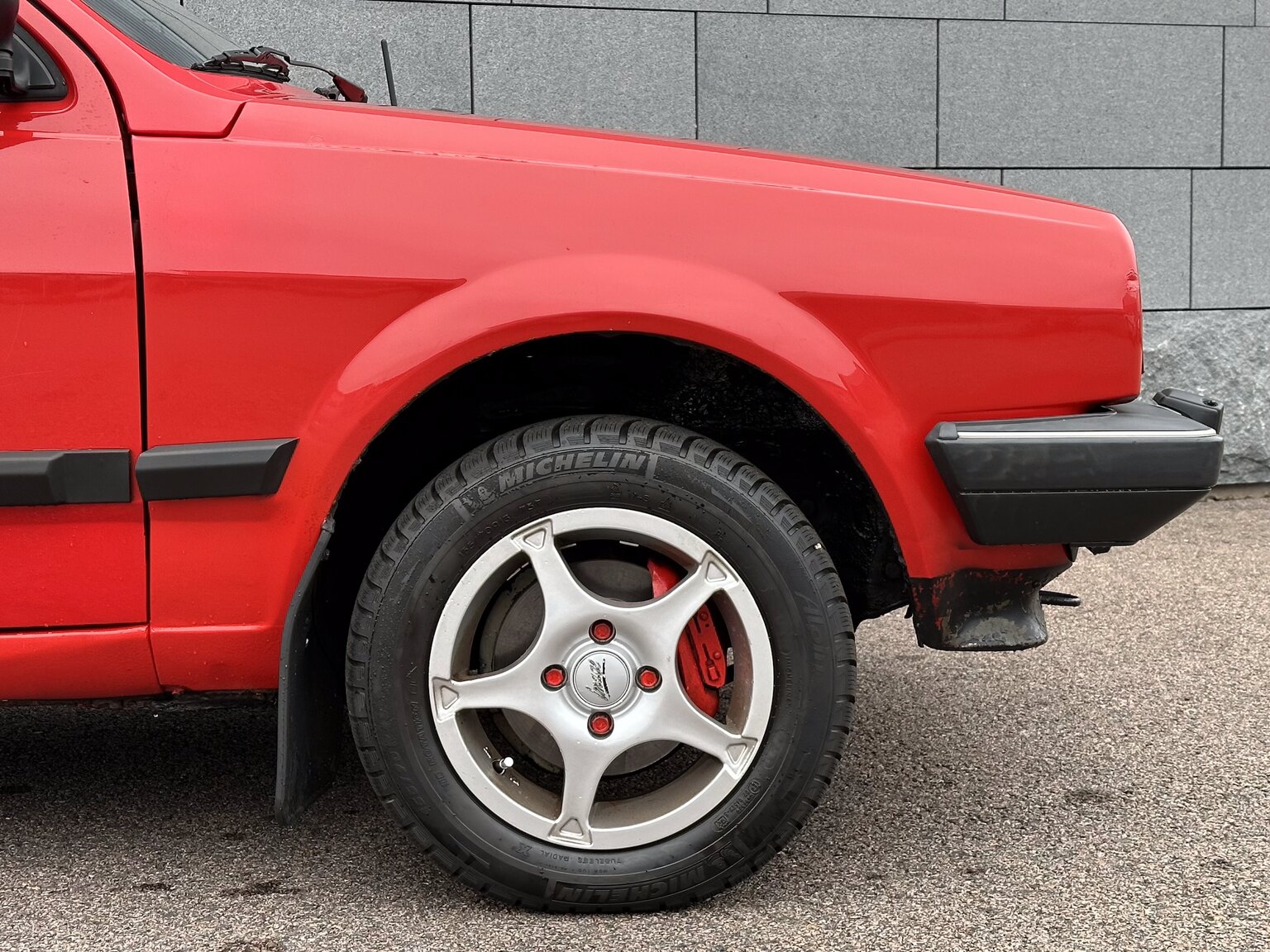 Exteriörbild på 1983 Volkswagen Polo CL (70)