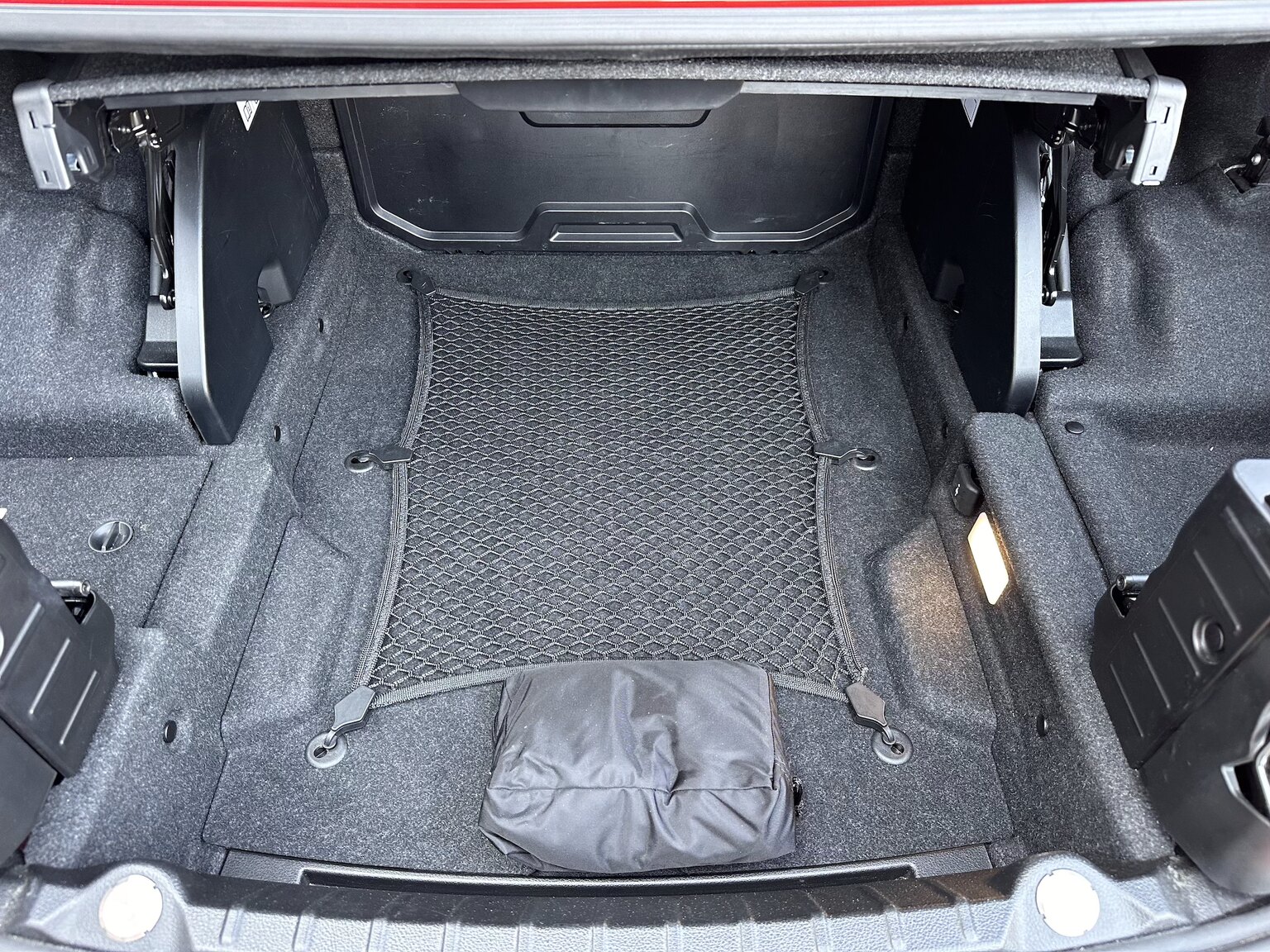 Interiörbild 2018 BMW M4 Competition Convertible F83 Manual