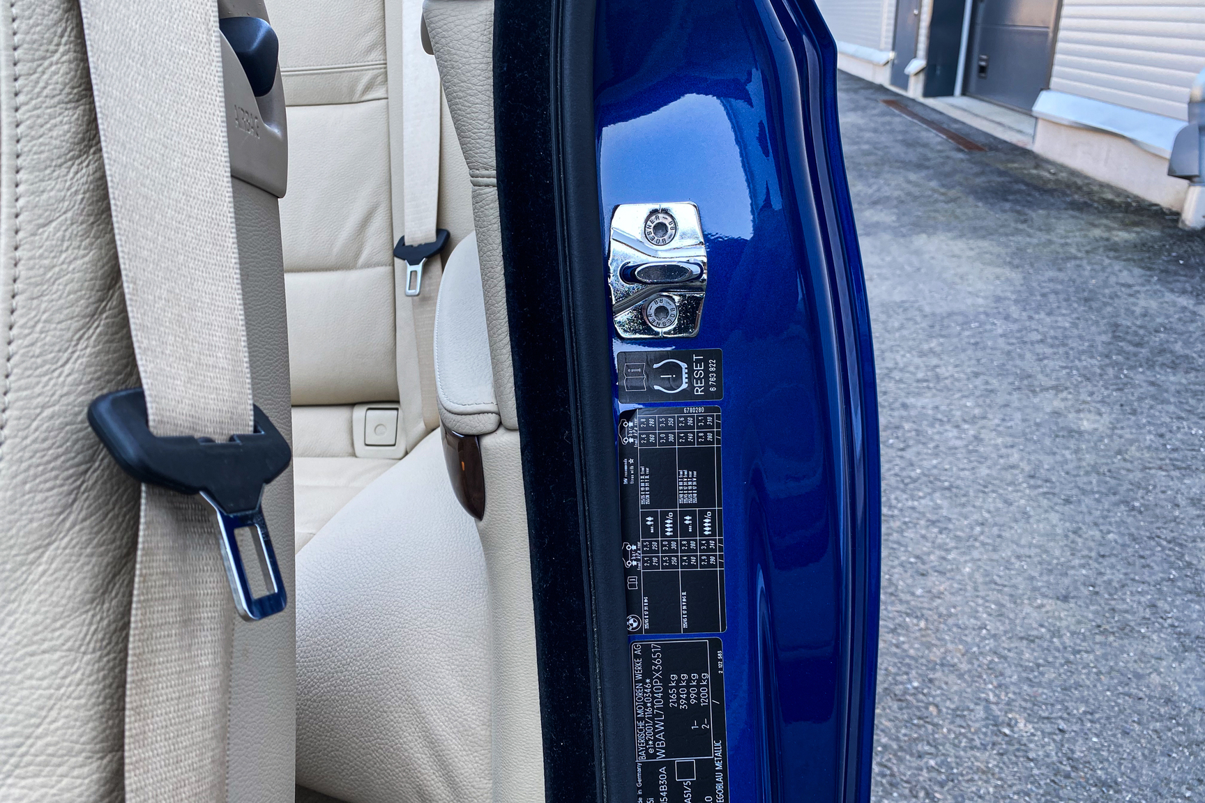 Innenraumfoto von 2007 BMW 335i Cabriolet (16)