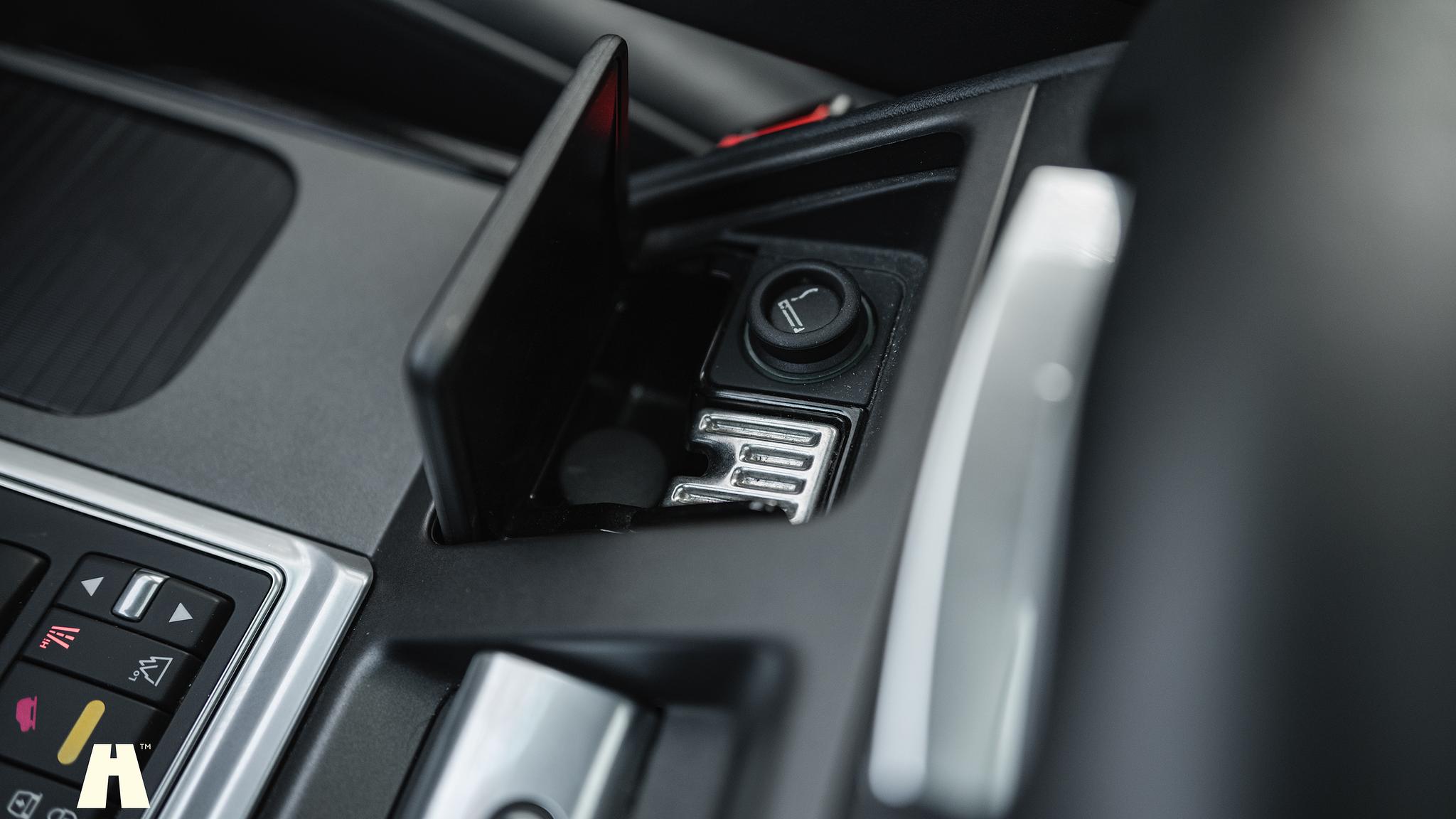 Interior image of 2012 Land Rover Range Rover Westminster TDV8 (L322)