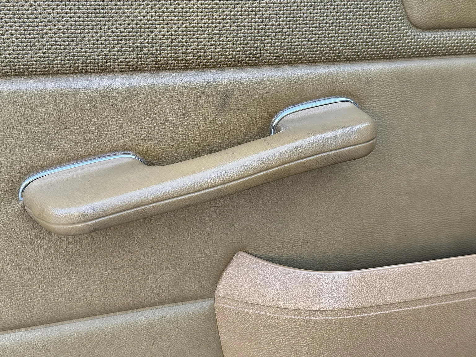 Innenraumfoto von 1974 Mercedes-Benz 230 Automatic (30)