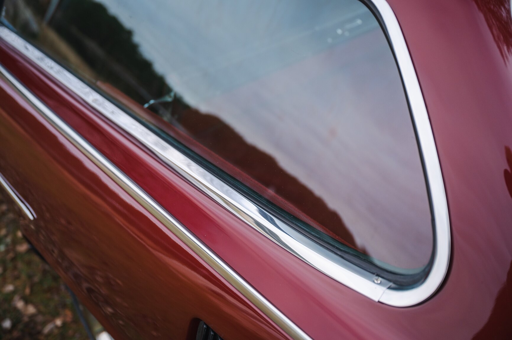 Exterior image of 1972 Volvo 1800 ES