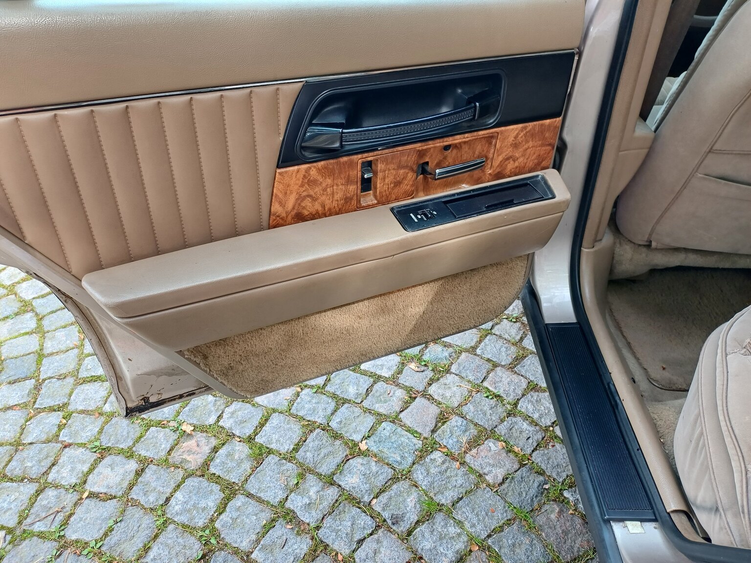 Interior image of 1992 Buick Park Avenue