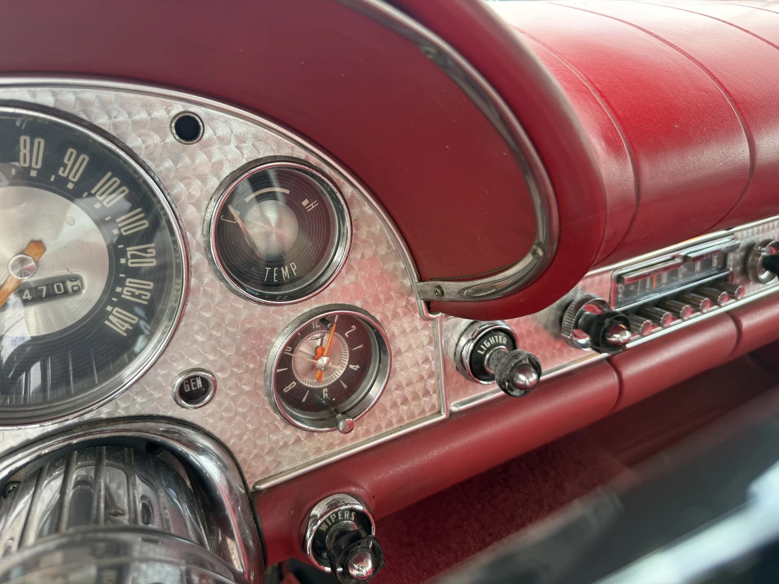 Innenraumfoto von 1957 Ford Thunderbird (26)