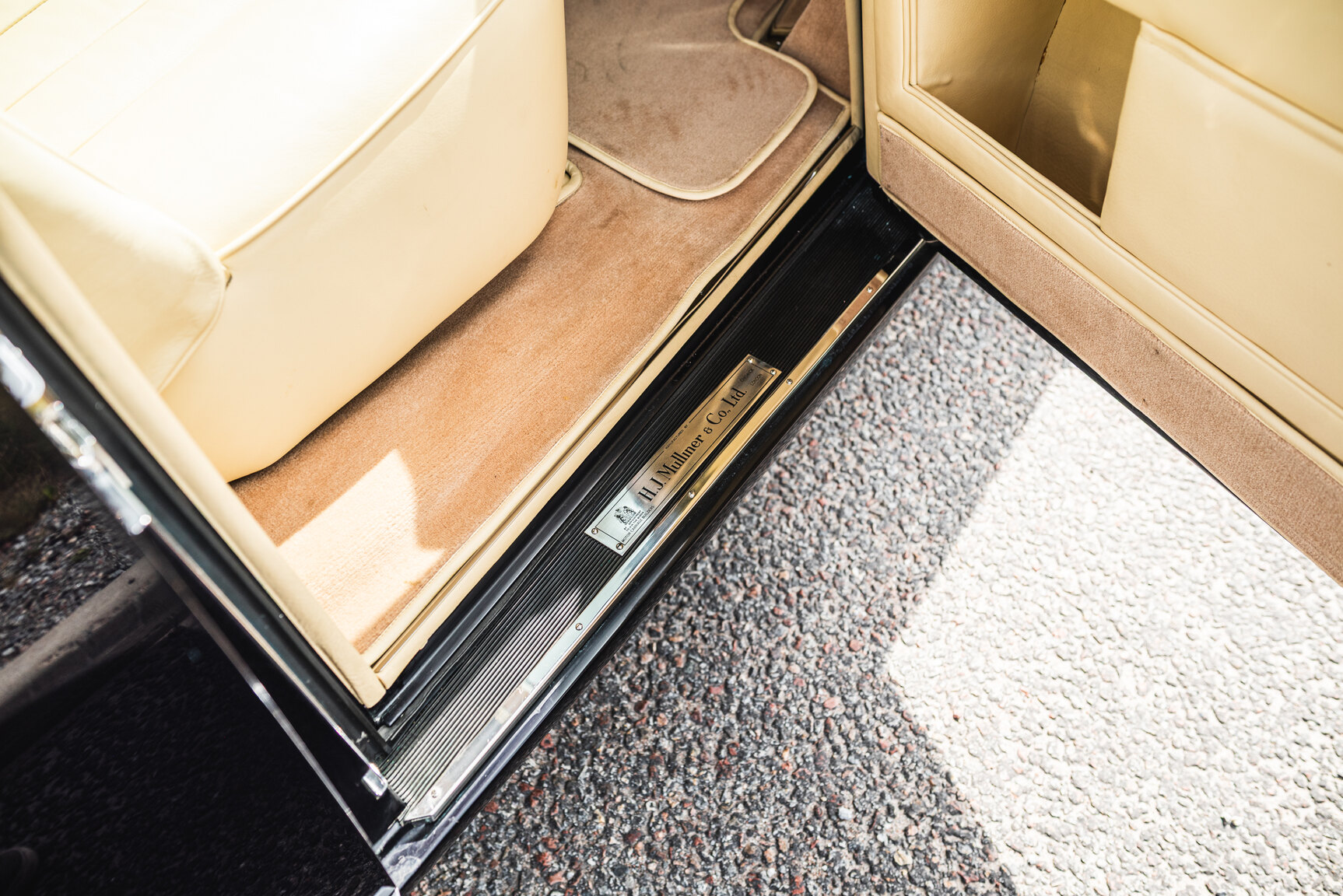 Interior image of 1960 Bentley S2 Continental 