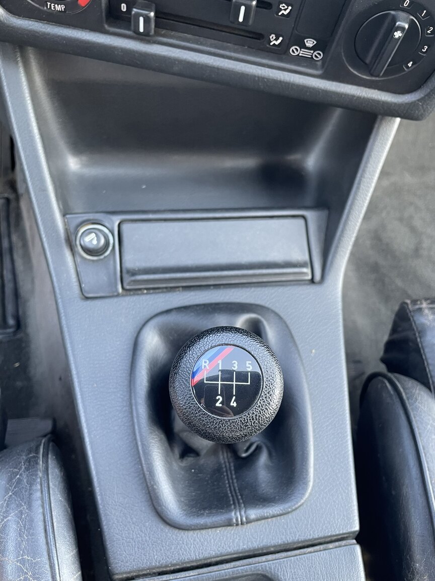Interiörbild 1987 BMW 320i