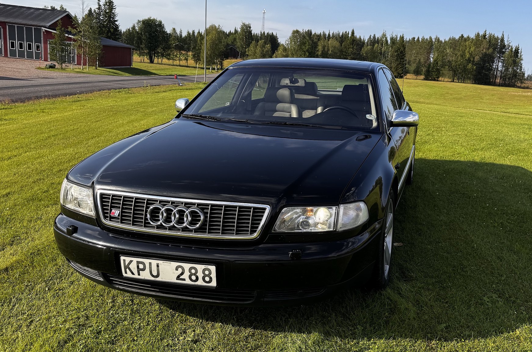 Exteriörbild på 1999 Audi S8 4.2 Quattro