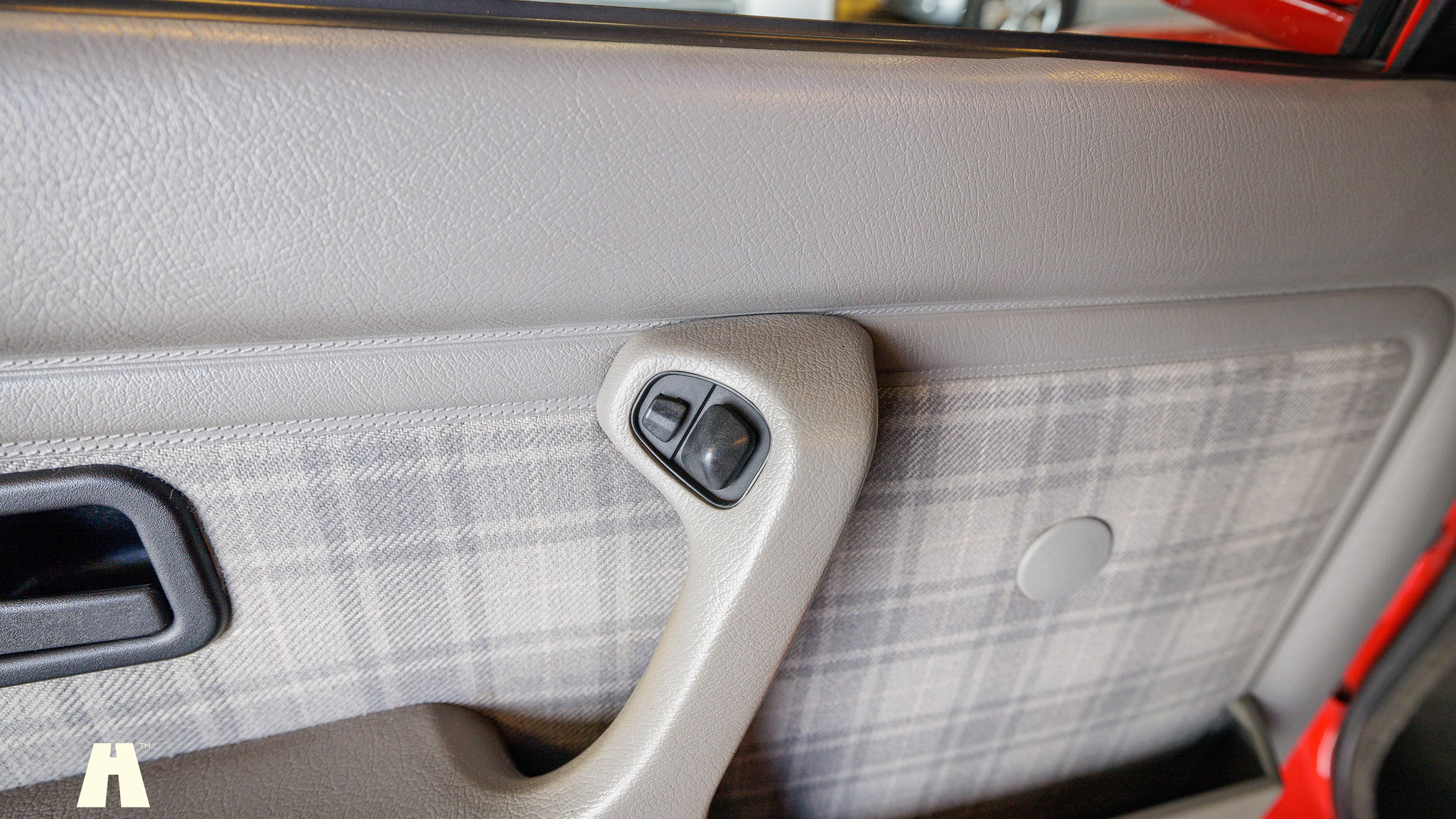 Interior image of 1988 BMW E30 M3 EVO II