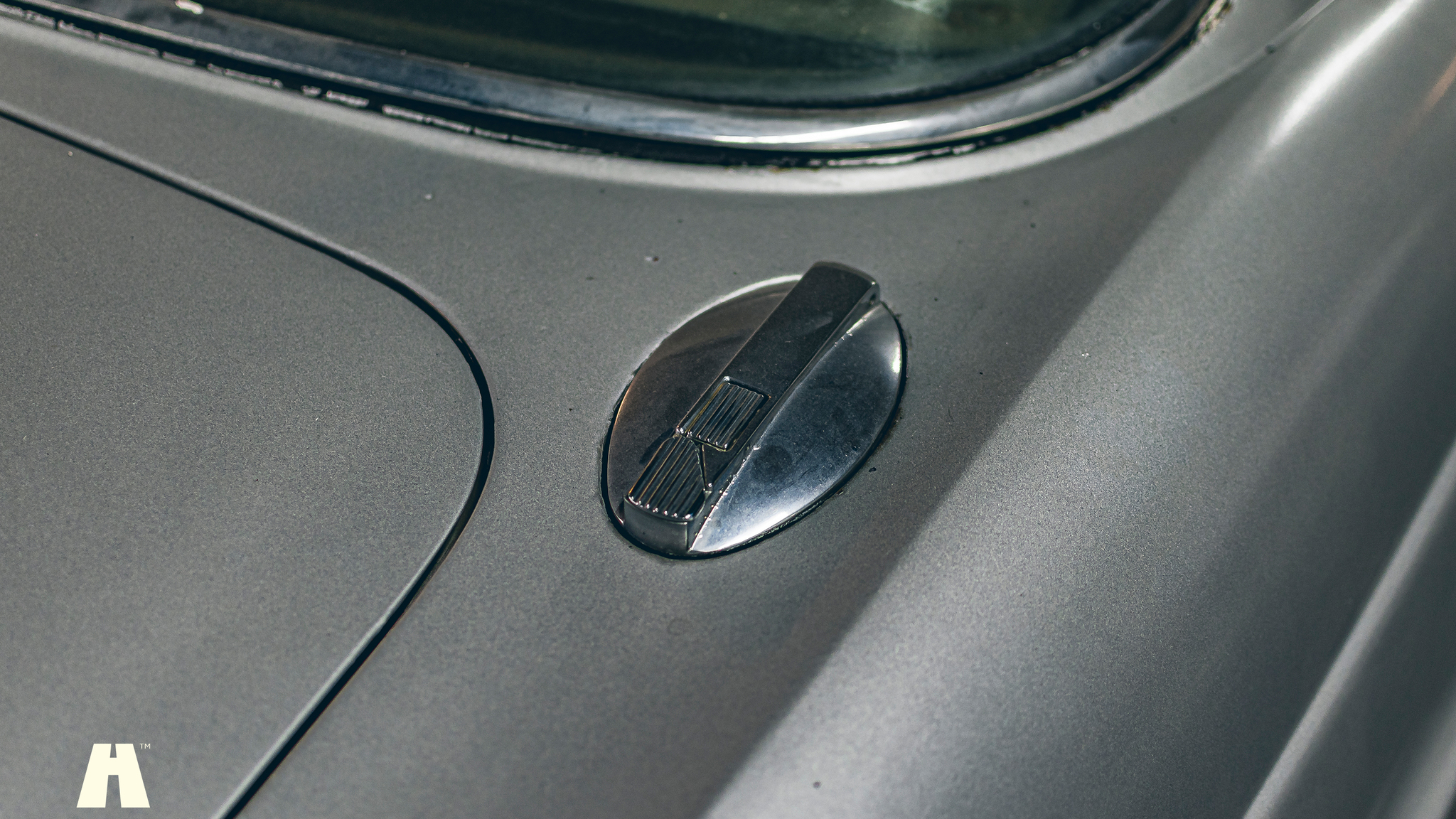 Exterior image of 1972 Jaguar XJ6 Project