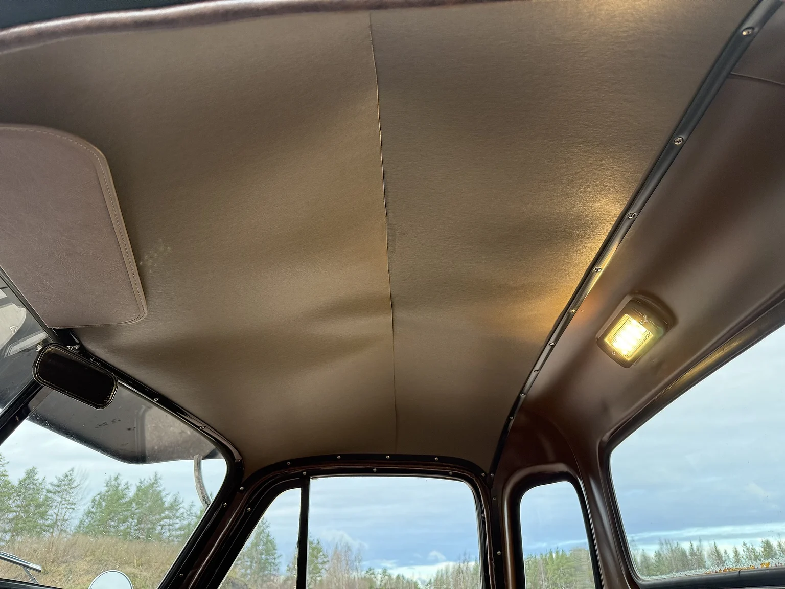 Innenraumfoto von 1953 Chevrolet 3600 Custom by Järudds (9)