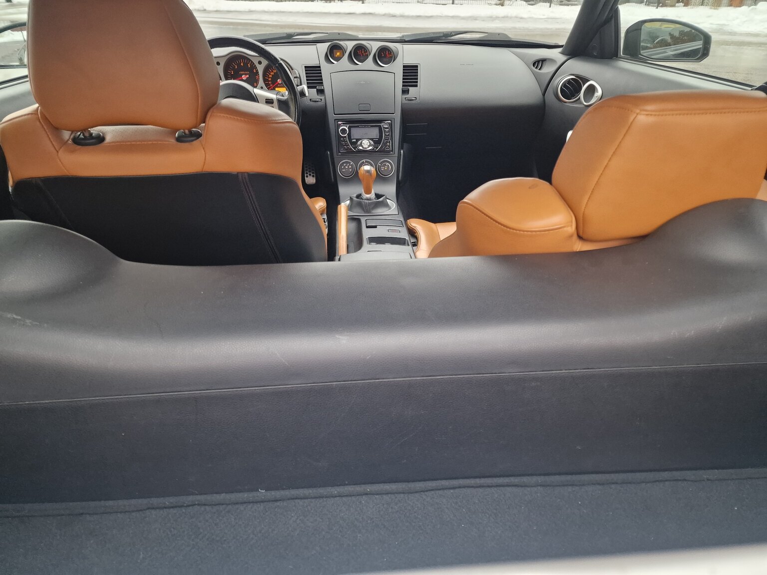 Interior image of 2004 Nissan 350Z