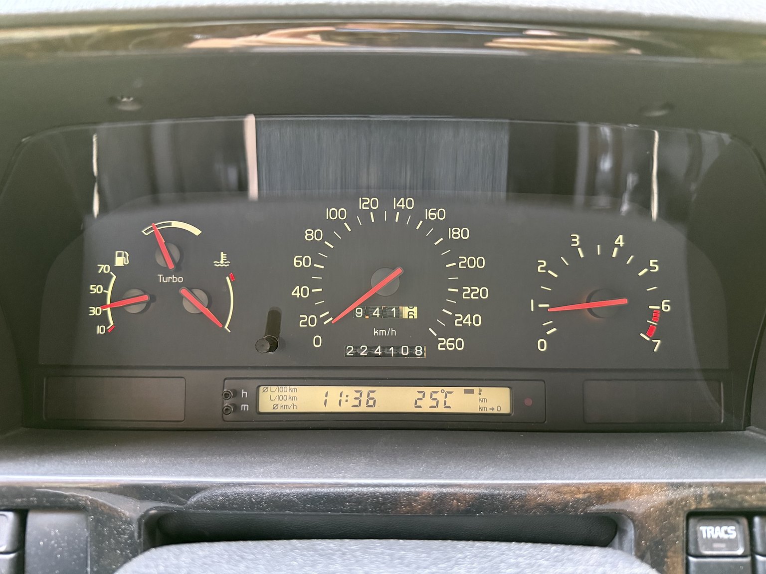Interior image of 1995 Volvo 850 T-5R