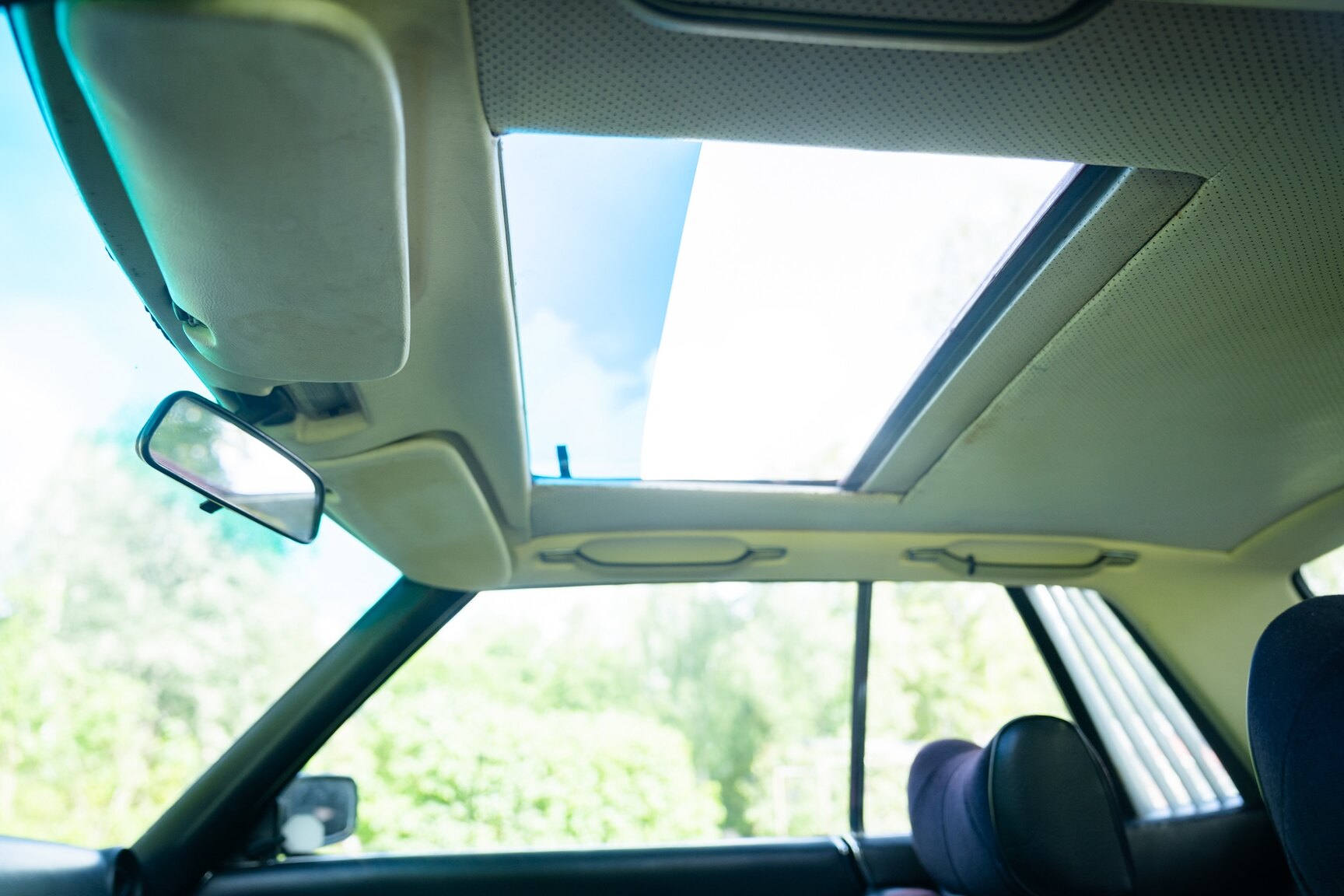 Interiörbild 1975 Mercedes-Benz 350 SLC