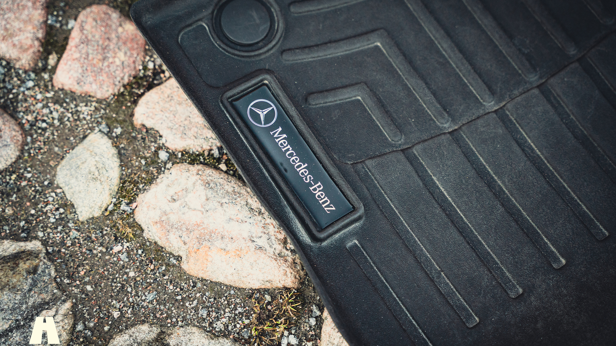 Innenraumfoto von 2017 Mercedes-Benz GLS 63 AMG (109)