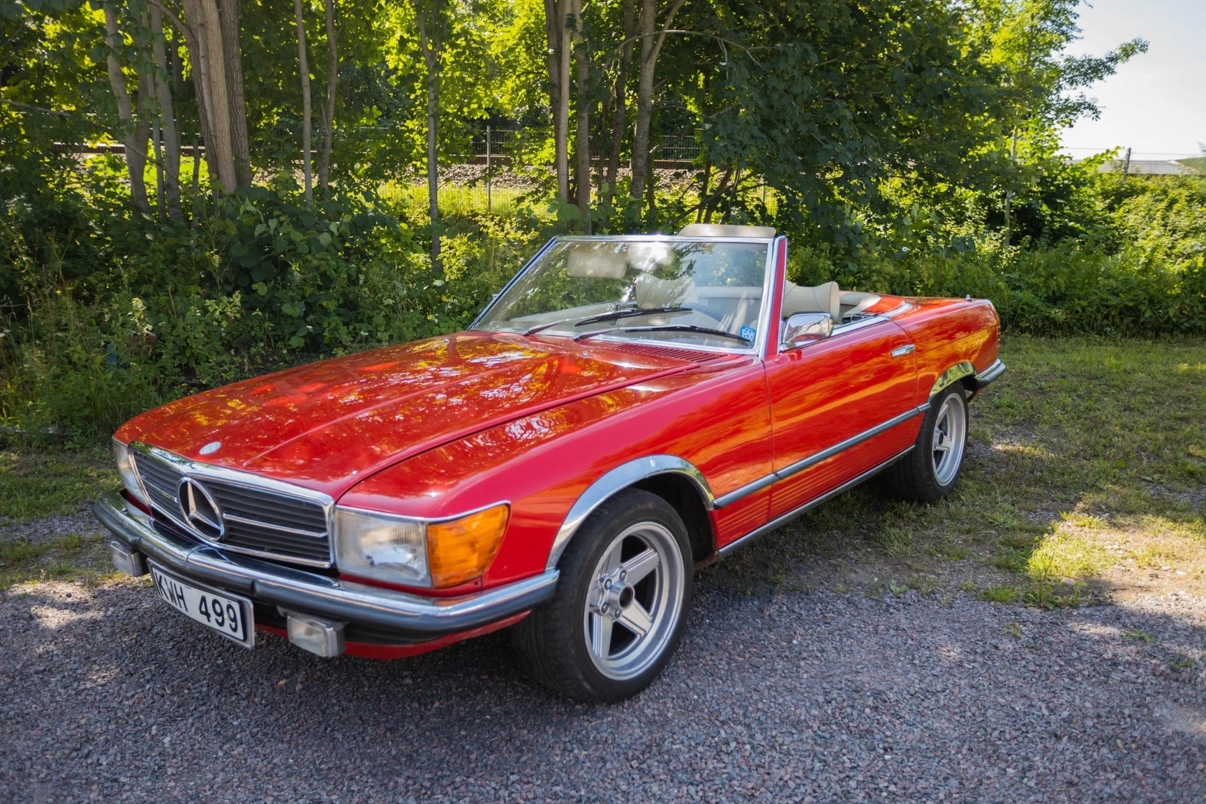Aussenfoto 1975 Mercedes-Benz 280 SL (3)