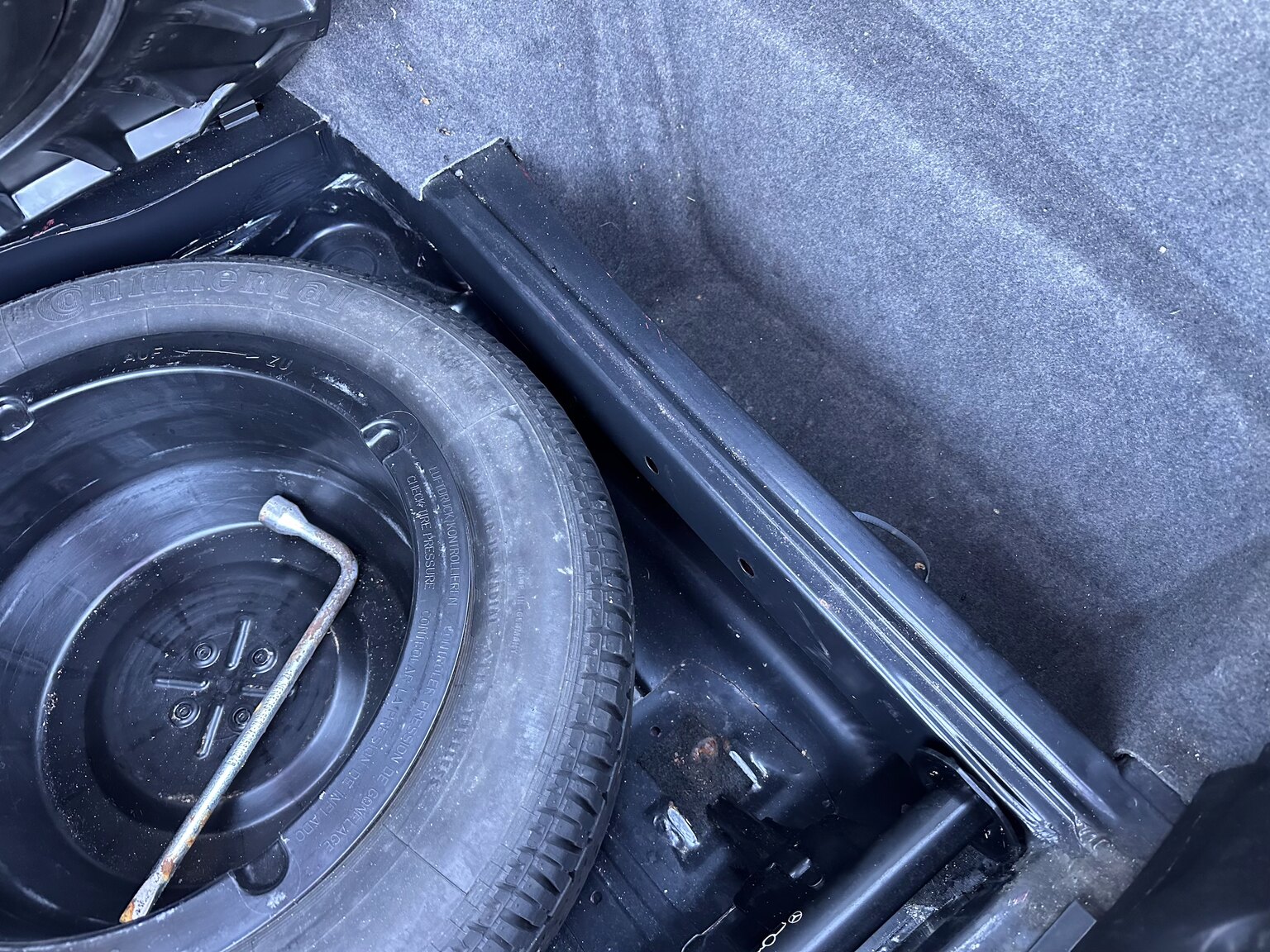 Innenraumfoto von 1990 Mercedes-Benz 200 E