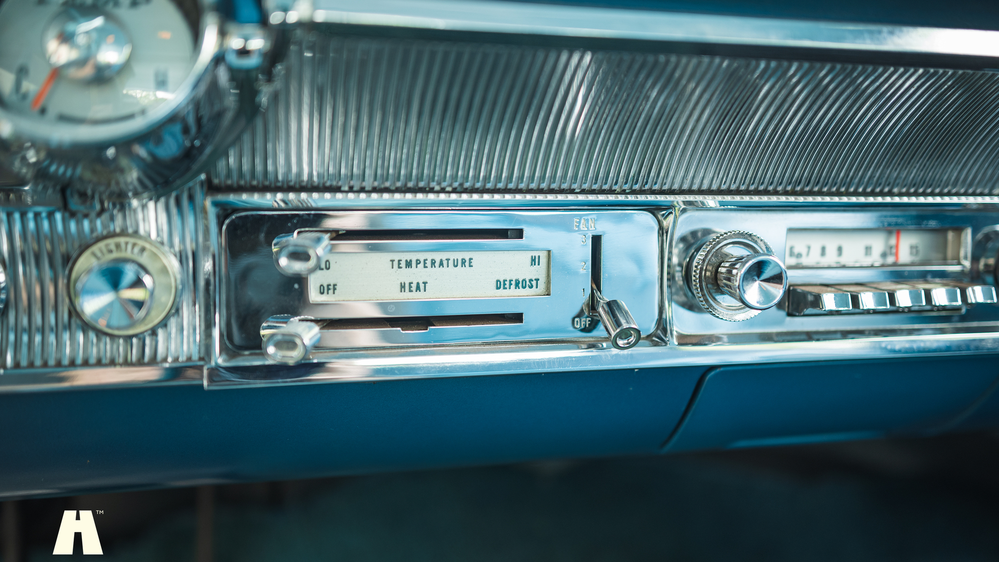 Interior image of 1963 Mercury Monterey Custom 4-door (19)