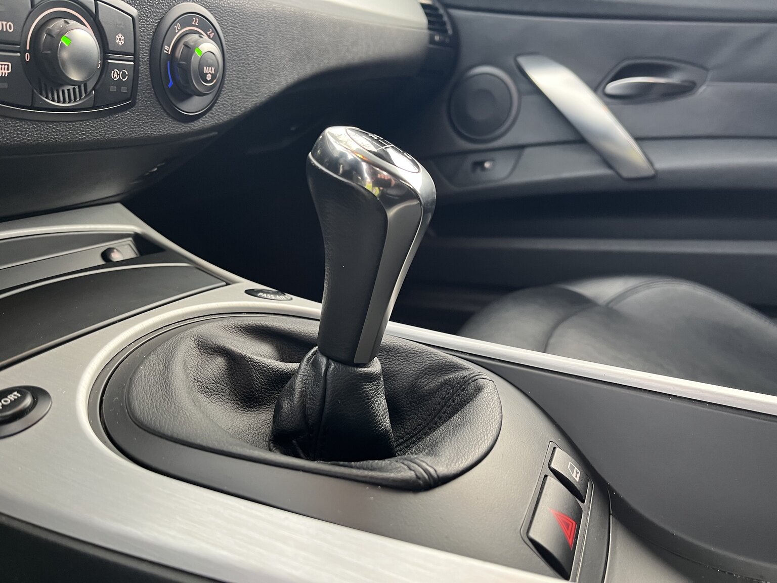 Interior image of 2007 BMW Z4 3.0Si Coupé