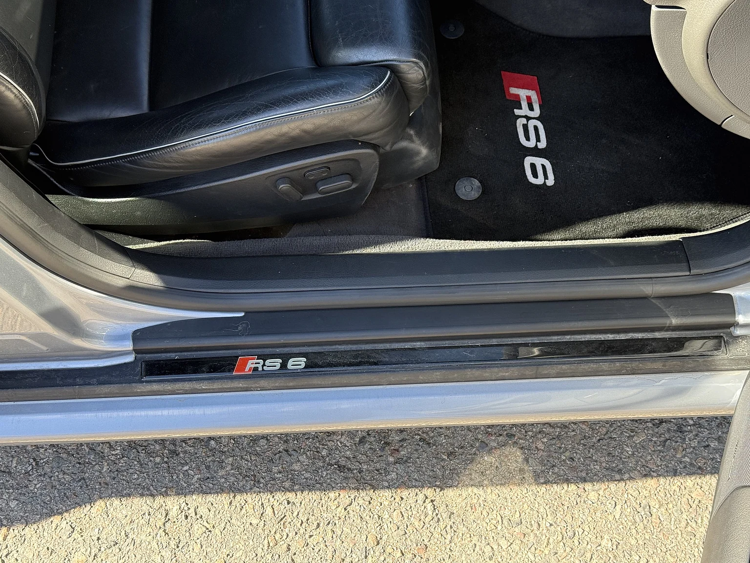 Innenraumfoto von 2002 Audi RS 6 Avant (55)