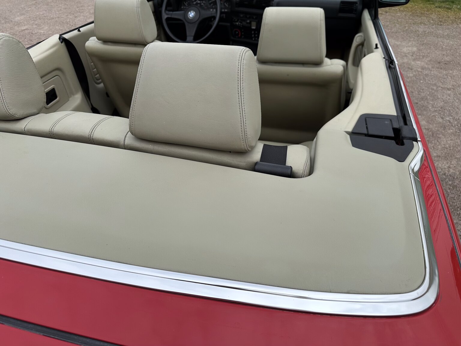 Innenraumfoto von 1987 BMW 325i Convertible (5)