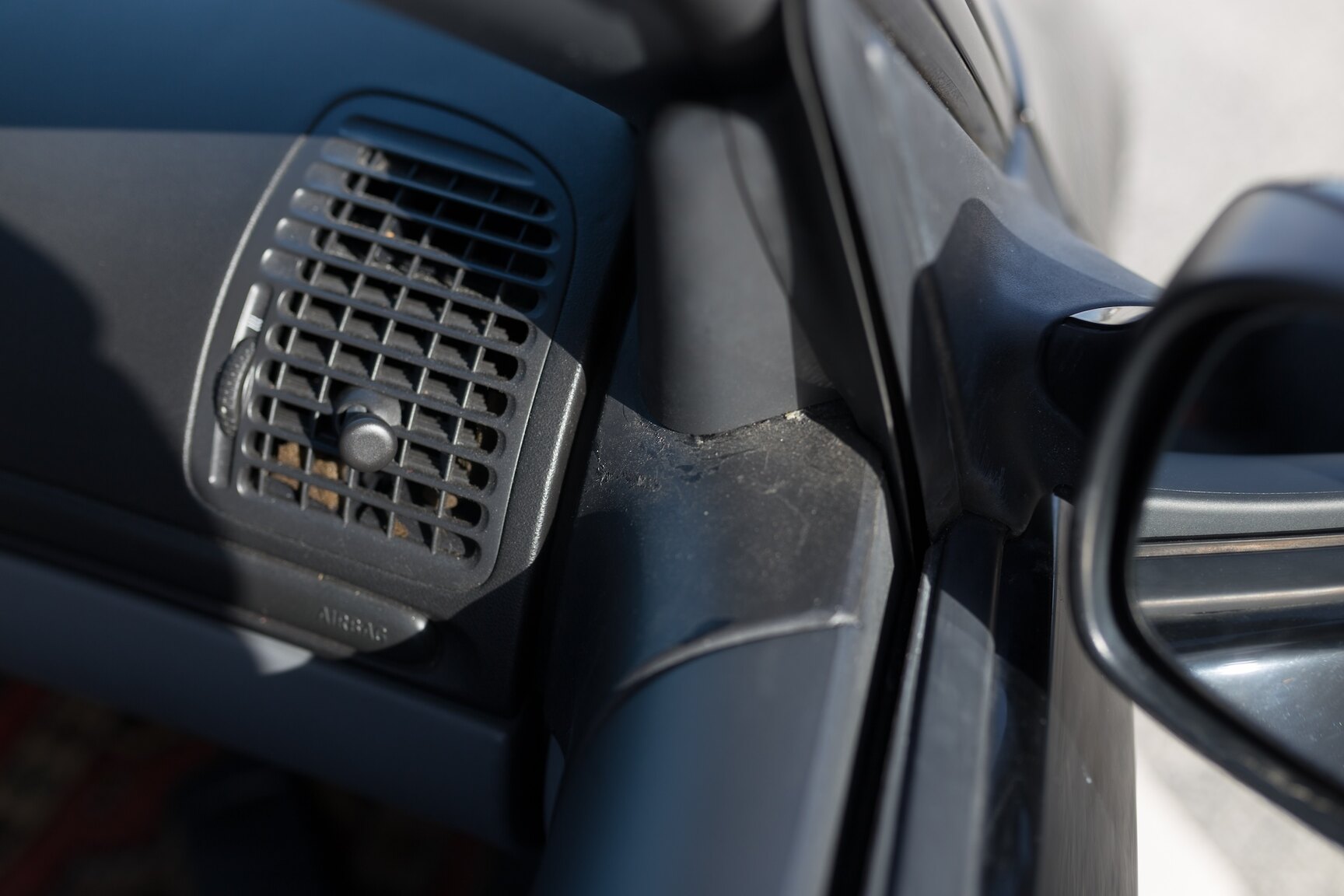 Interior image of 2004 SAAB 9-3 2.0T Cabriolet