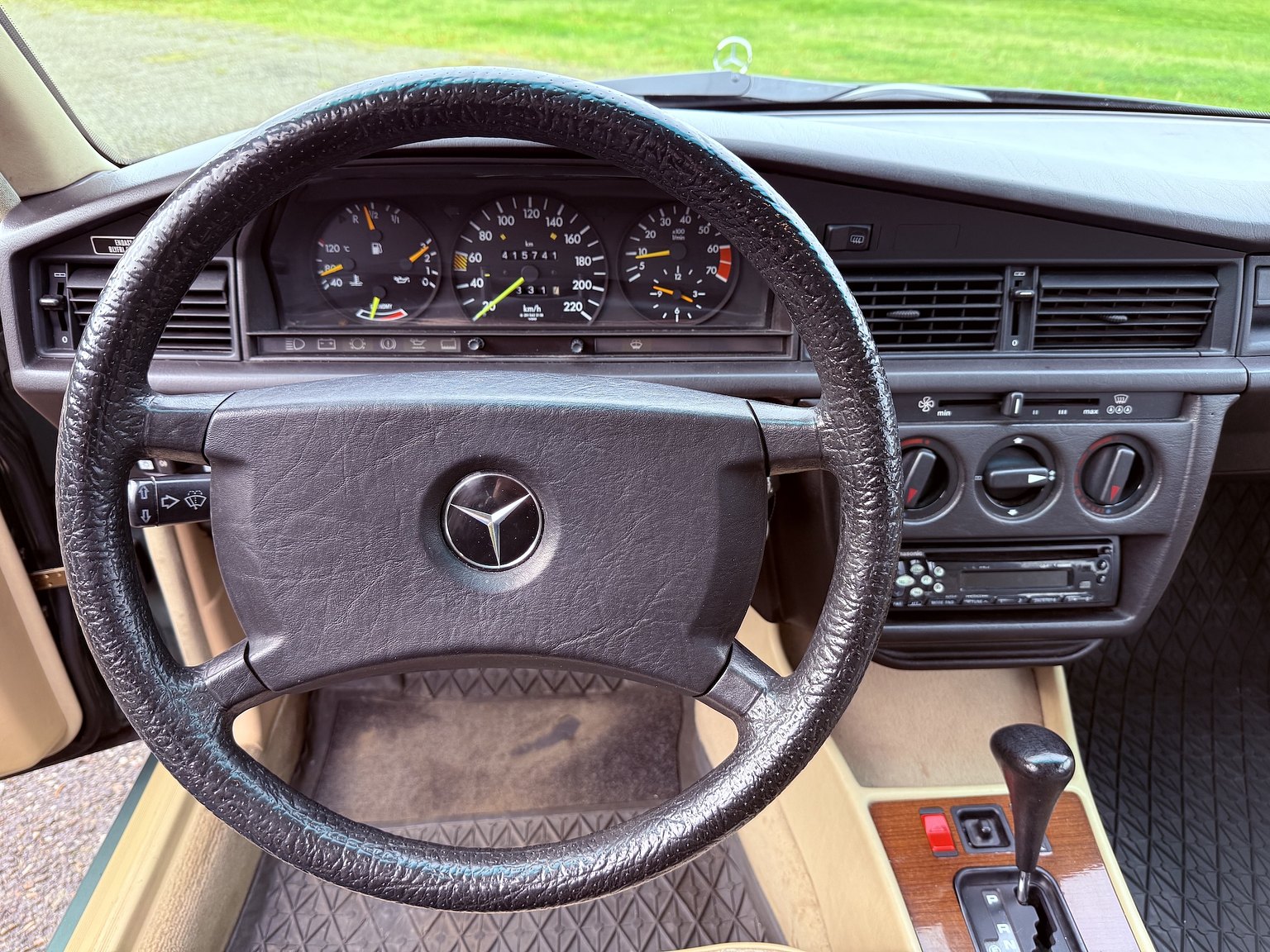 Interiörbild 1989 Mercedes-Benz 190 E