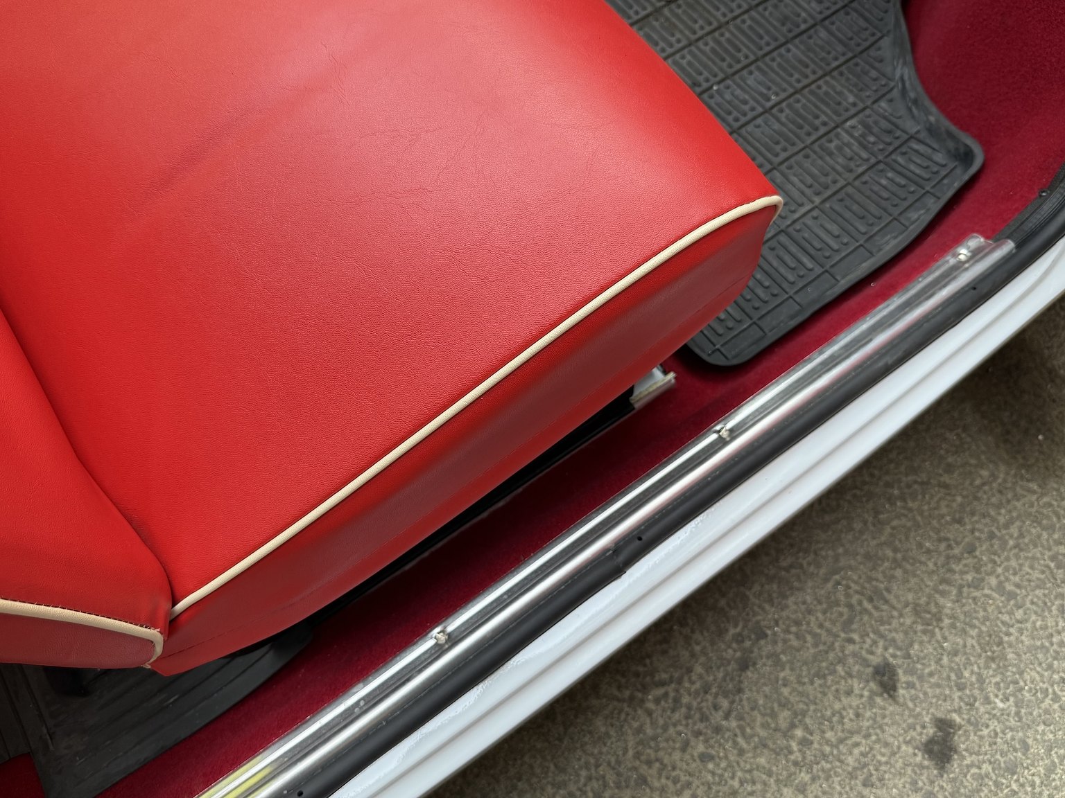 Interior image of 1965 Fiat 500F