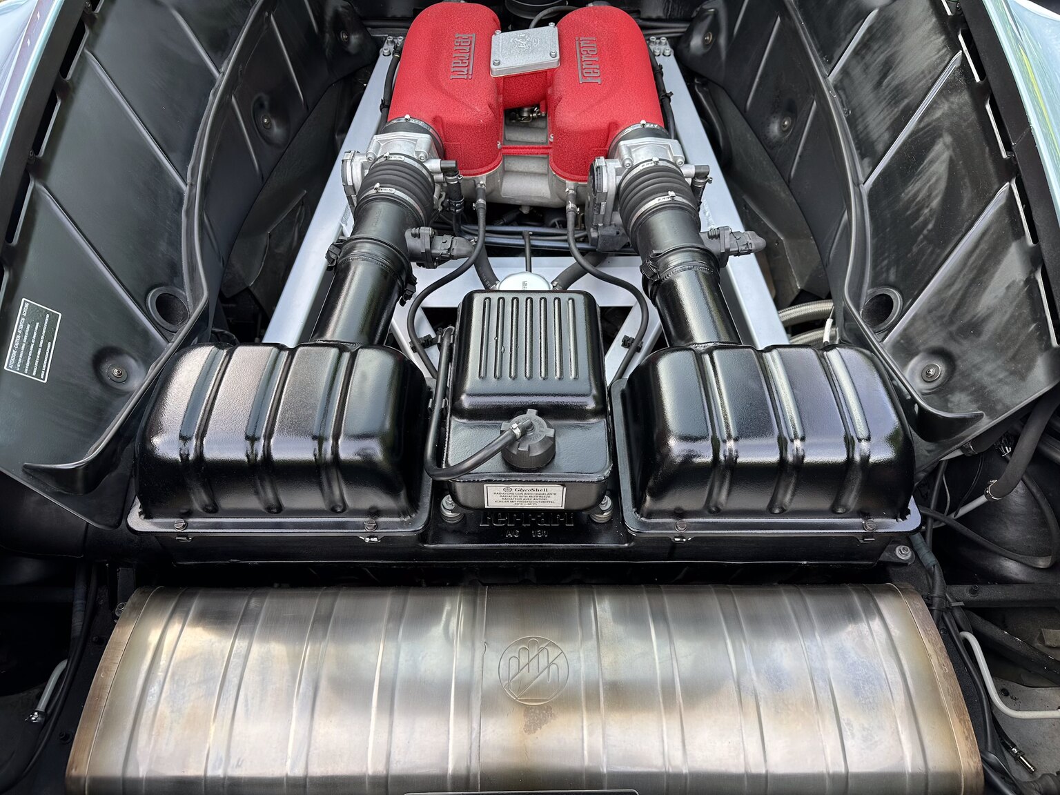Image of 2001 Ferrari 360 Modena V8 Manual (1) mechanics